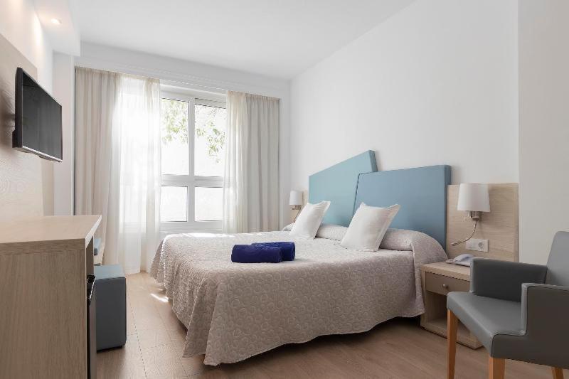 טורמולינוס Hotel Palia Las Palomas חדר תמונה