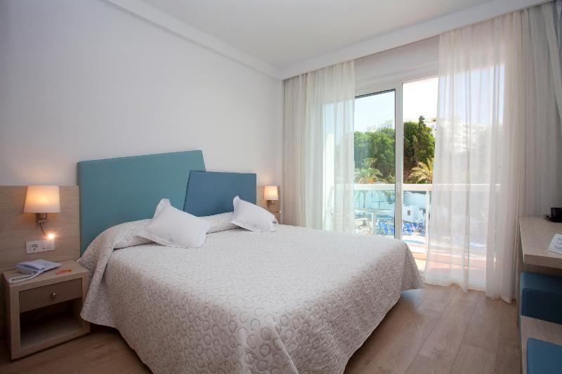 טורמולינוס Hotel Palia Las Palomas חדר תמונה